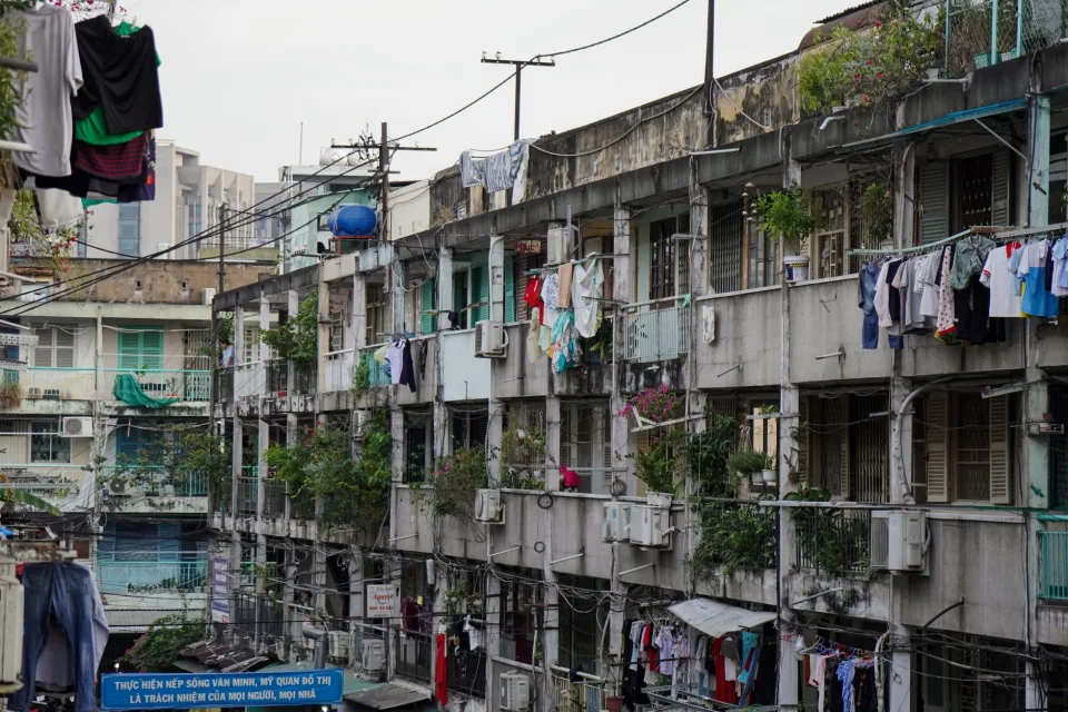 Căn khách hỏi nhiều